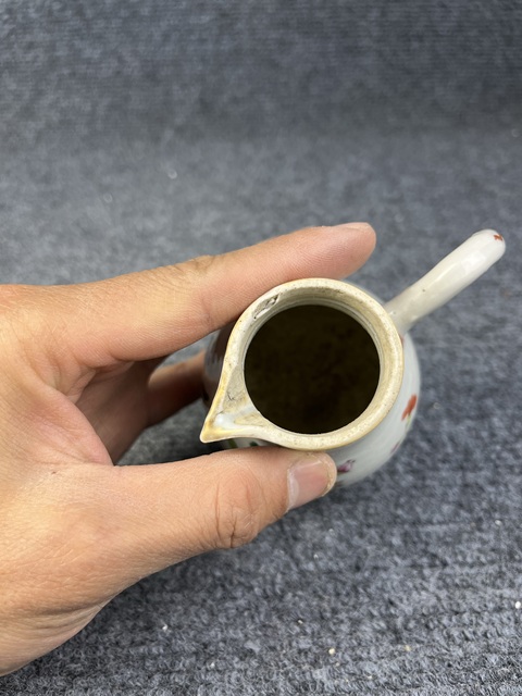 古玩陶瓷乾隆粉彩花卉紋奶壺拍賣,當前價格1288元