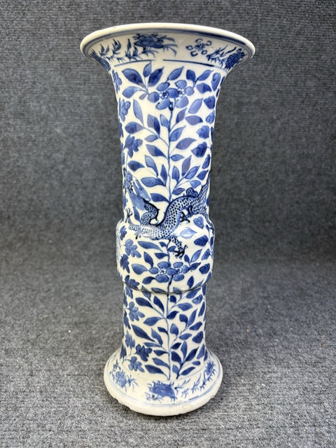 古玩陶瓷青花龍穿花花觚拍賣,當(dāng)前價格4588元