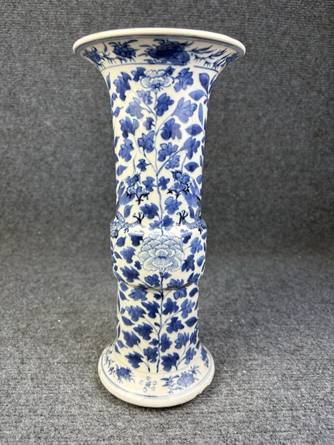 古玩陶瓷青花龍穿花花觚拍賣,當(dāng)前價格4588元
