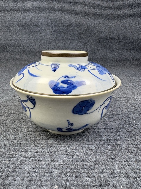 古玩陶瓷青花蓮池鴛鴦紋大蓋碗拍賣,當前價格2688元