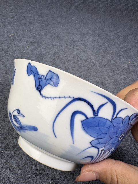 古玩陶瓷青花蓮池鴛鴦紋大蓋碗拍賣,當前價格2688元