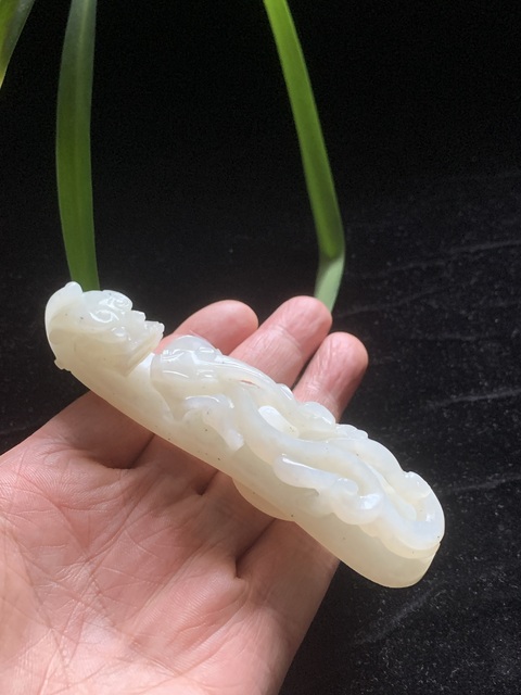 古玩玉器清代和田玉雕“蒼龍教子”帶鉤拍賣,當前價格25000元