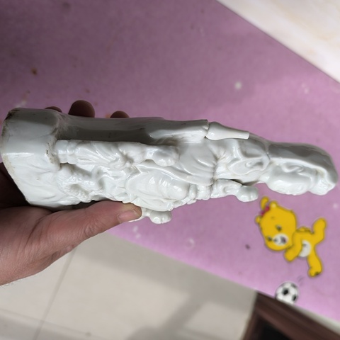 古玩陶瓷德化窯白釉觀音像拍賣,當前價格2600元