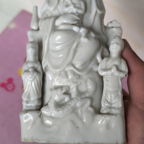 古玩陶瓷德化窯白釉觀音像拍賣,當前價格2600元