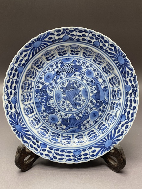 古玩陶瓷清晚期大尺寸魚藻紋青花盤拍賣，當前價格1560元