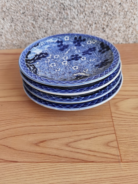古玩陶瓷松竹梅青花盤拍賣,當(dāng)前價(jià)格260元