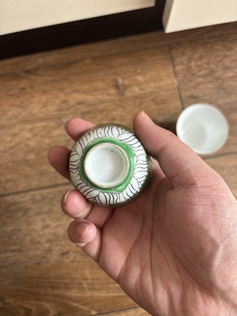 古玩陶瓷萊菔蝶紋杯拍賣,當前價格99元