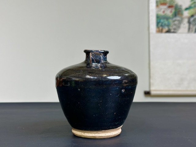 古玩陶瓷明代，磁州窯，黑釉雙系梅瓶拍賣，當前價格586元