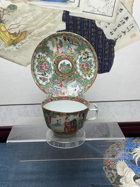 古玩陶瓷晚清人物花鳥蝶紋廣彩茶杯拍賣,當前價格1260元
