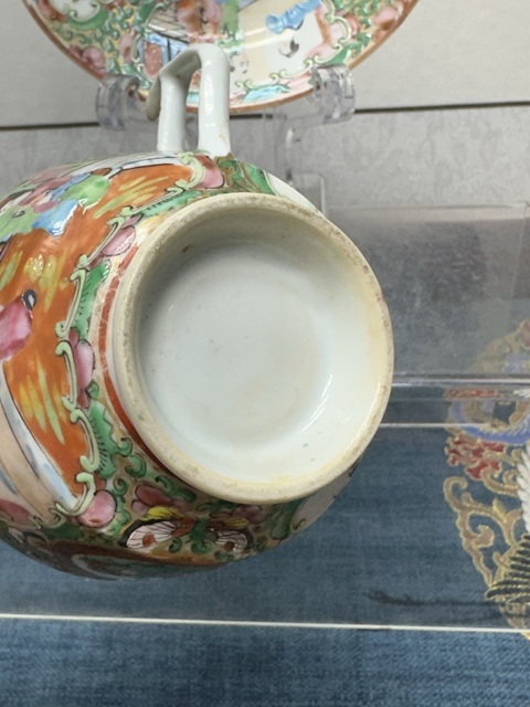 古玩陶瓷晚清人物花鳥蝶紋廣彩茶杯拍賣,當前價格1260元