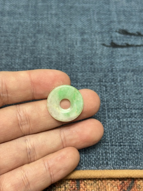古玩陶瓷清代翡翠平安扣拍賣，當前價格189元