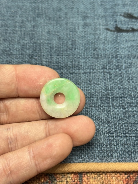 古玩陶瓷清代翡翠平安扣拍賣，當前價格189元