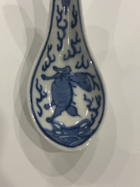 古玩陶瓷青花海水海八怪紋勺子一對拍賣,當前價格1288元