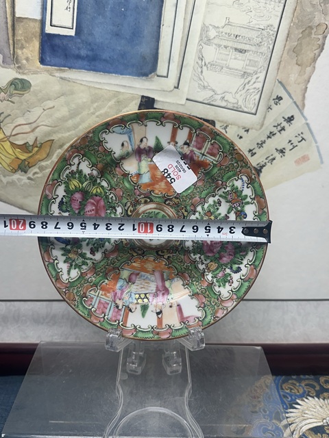 古玩陶瓷清晚期人物花鳥蝶紋廣彩盤拍賣，當前價格389元