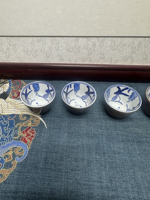 古玩陶瓷567外紫金釉內(nèi)青花魚(yú)藻紋杯一組6只拍賣(mài)，當(dāng)前價(jià)格150元