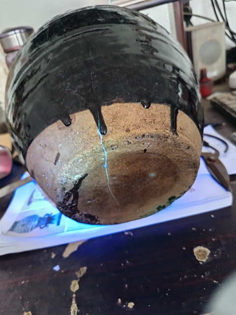 古玩陶瓷明末清初.黑釉模印花卉紋四系罐拍賣,當前價格238元
