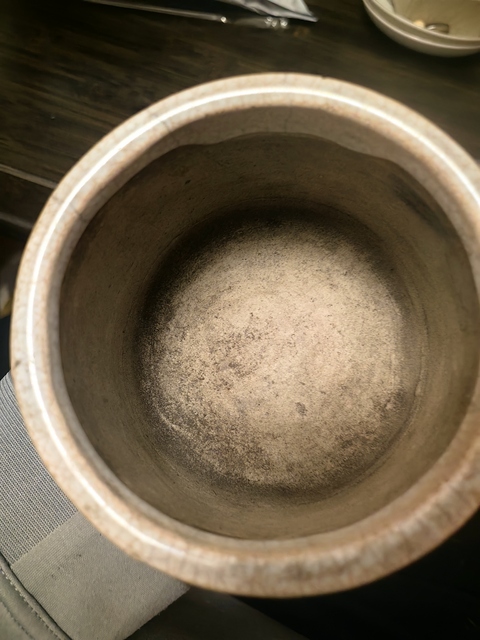 古玩陶瓷晚清石灣窯三足筒式香爐拍賣,當(dāng)前價(jià)格1000元