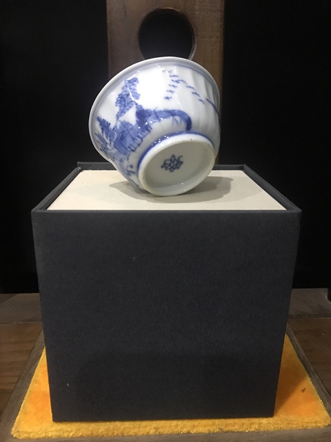 古玩陶瓷(精品品茗杯)清·康熙·訪友圖·青花品茗杯拍賣,當前價格1106元