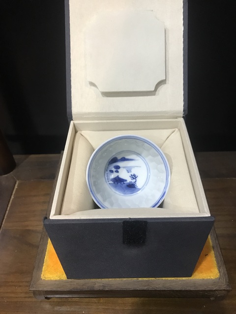古玩陶瓷(精品品茗杯)清·康熙·訪友圖·青花品茗杯拍賣,當前價格1106元
