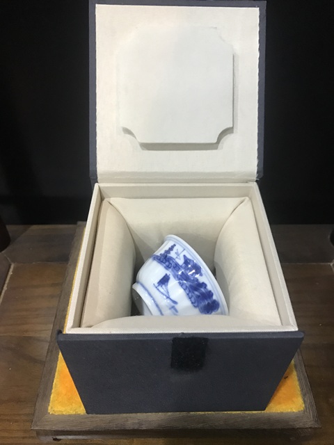 古玩陶瓷(精品品茗杯)清·康熙·訪友圖·青花品茗杯拍賣,當前價格1106元