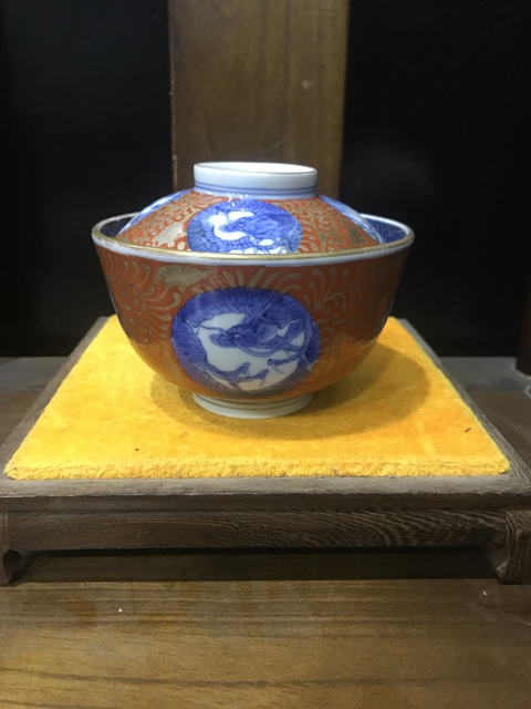 古玩陶瓷(精品蓋碗)晚清·青花礬紅描金·瑞獸松竹梅-蓋碗一對拍賣,當前價格774元