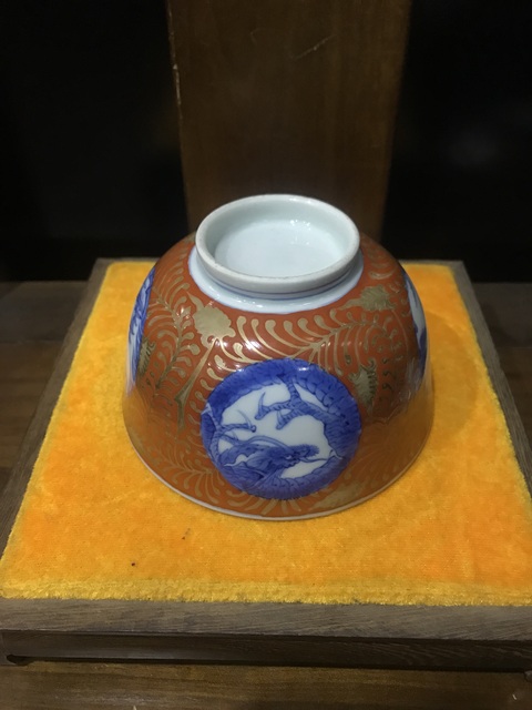古玩陶瓷(精品蓋碗)晚清·青花礬紅描金·瑞獸松竹梅-蓋碗一對拍賣,當前價格774元