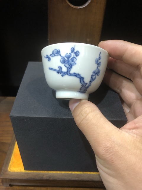 古玩陶瓷（精品主人杯）清-康熙-十二花神梅花-主人杯拍賣(mài)，當(dāng)前價(jià)格1162元