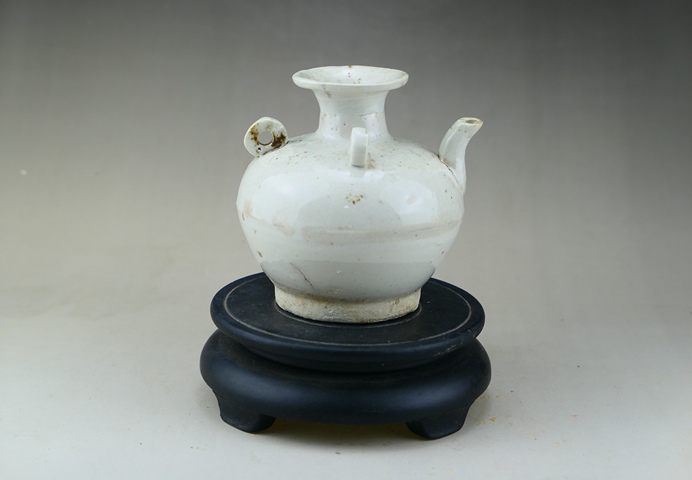 古玩陶瓷明晚期青白釉三系罐拍賣，當前價格550元