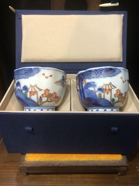 古玩陶瓷(精品花口杯)晚清·青花加彩·安居樂業(yè)紋·花口杯一對拍賣,當前價格801元