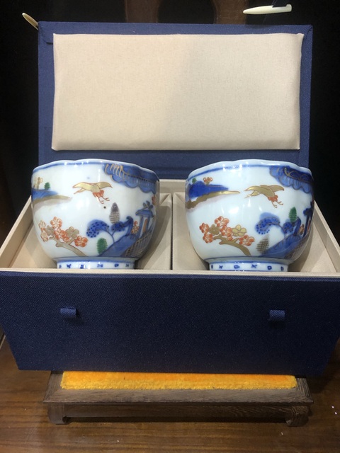 古玩陶瓷(精品花口杯)晚清·青花加彩·安居樂業(yè)紋·花口杯一對拍賣,當前價格801元