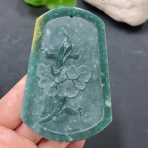 古玩玉器天然翡翠千手觀音(帶翡翠鑒定證書)拍賣,當前價格1500元