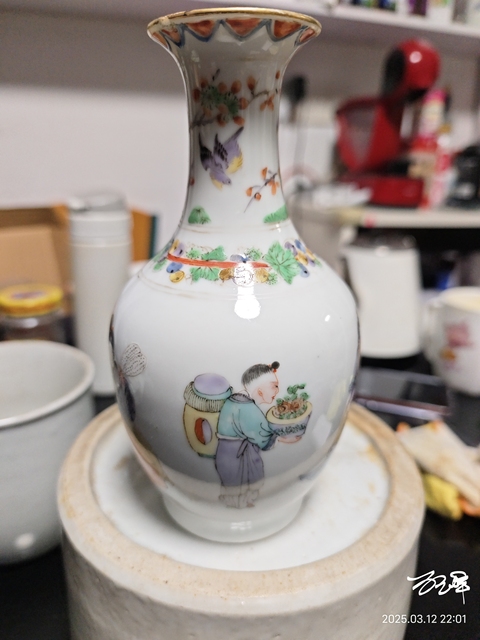 古玩陶瓷咸豐廣彩人物瓶拍賣,當前價格1260元