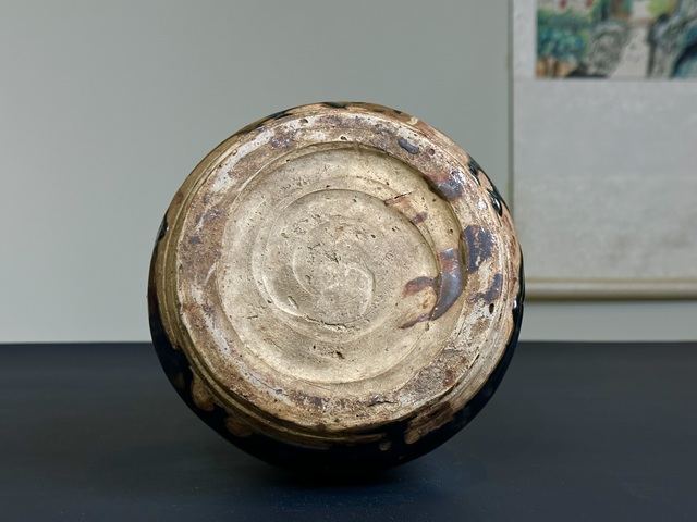 古玩陶瓷明代，磁州窯，窯變黑釉撇口罐拍賣，當前價格1600元