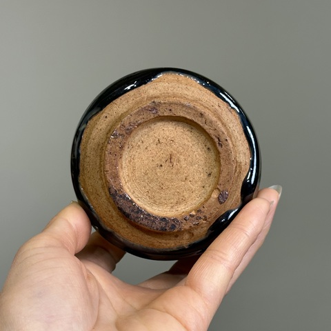 古玩陶瓷明代，磁州窯，窯變黑釉羅漢杯拍賣，當前價格388元