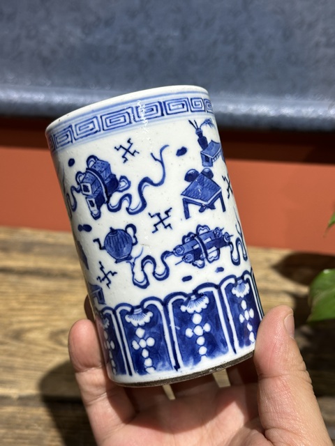 古玩陶瓷清代光緒青花博古紋筆筒拍賣，當前價格3200元