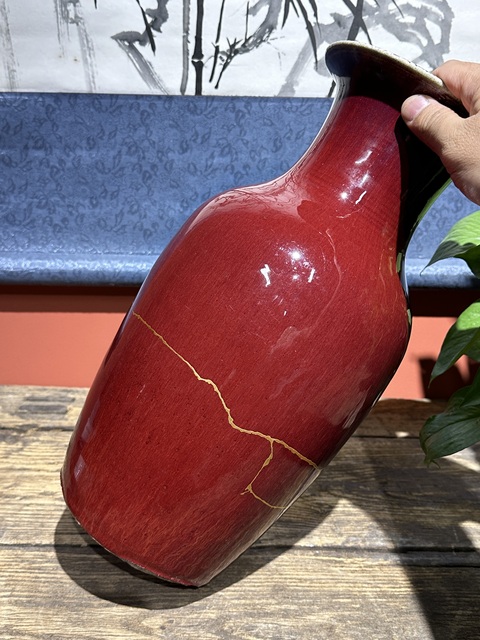 古玩陶瓷清代乾隆鈞紅釉羅漢瓶拍賣,當前價格4500元