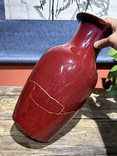 古玩陶瓷清代乾隆鈞紅釉羅漢瓶拍賣,當前價格4500元