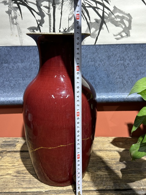 古玩陶瓷清代乾隆鈞紅釉羅漢瓶拍賣,當前價格4500元