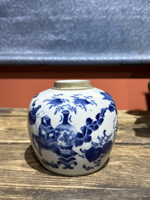 古玩陶瓷清代光緒青花博古紋罐拍賣,當前價格4800元