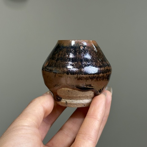 古玩陶瓷明代，窯變黑釉雞心罐拍賣，當(dāng)前價(jià)格96元