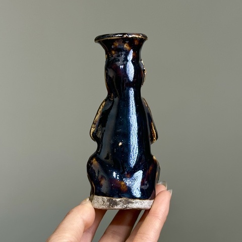 古玩陶瓷明清，磁州窯、黑釉人物造型燭臺拍賣，當前價格1600元
