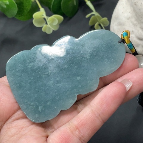古玩玉器(特價清)——(天然翡翠觀音掛件(帶翡翠鑒定證書)拍賣,當前價格580元
