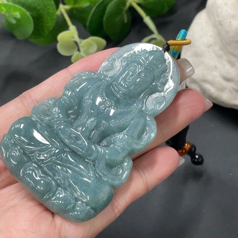 古玩玉器(特價清)——(天然翡翠觀音掛件(帶翡翠鑒定證書)拍賣,當前價格580元