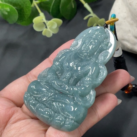 古玩玉器(特價清)——(天然翡翠觀音掛件(帶翡翠鑒定證書)拍賣,當前價格580元