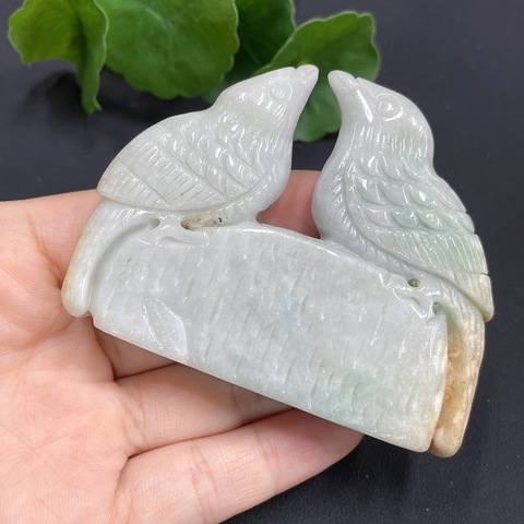 古玩玉器(特價虧出)天然翡翠雕刻鴛鴦題材擺件(帶翡翠鑒定證書)拍賣,當(dāng)前價格688元