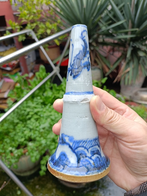 古玩陶瓷清3代雍正青花龍紋燭臺拍賣,當(dāng)前價格598元