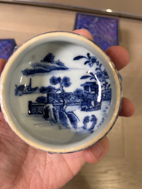 古玩陶瓷清·雍乾青花三足香爐拍賣,當前價格15000元