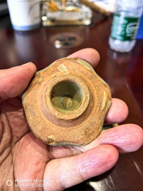 古玩陶瓷宋末元初龍泉青瓷荷葉罐拍賣,當前價格4500元