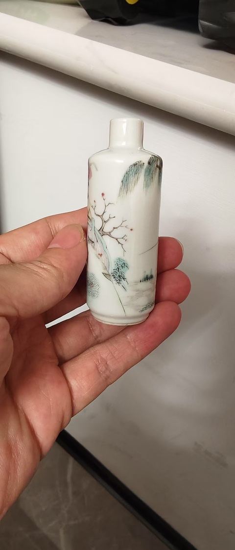 古玩陶瓷粉彩文王訪賢圖鼻煙壺拍賣，當(dāng)前價(jià)格6889元