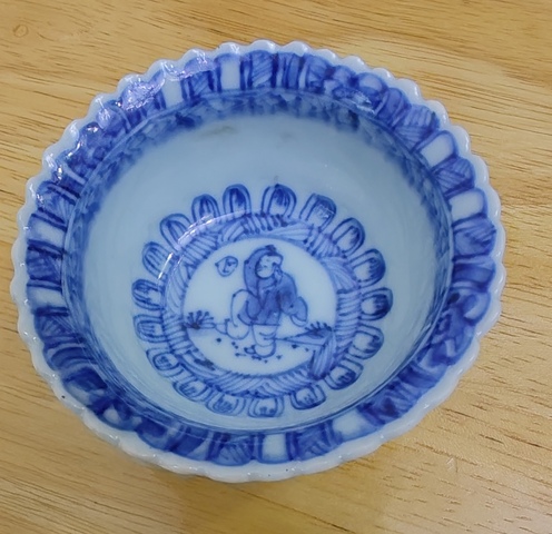 古玩陶瓷嬰戲紋青花花口杯拍賣,當(dāng)前價(jià)格1888元